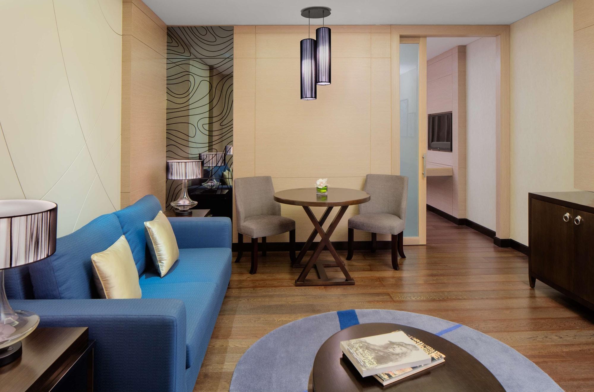 ホテル Radisson Collection Muscat, Hormuz Grand エクステリア 写真 A suite at the hotel
