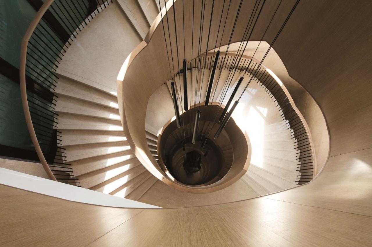 ホテル Radisson Collection Muscat, Hormuz Grand エクステリア 写真 Spiral staircase